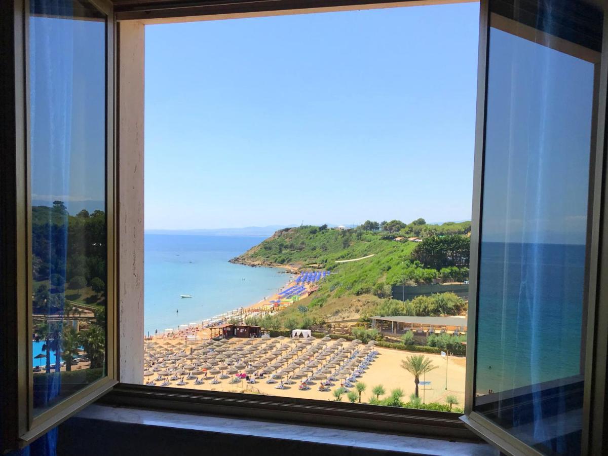 Appartamenti E Stanze Onde Blu Le Castella  Eksteriør billede